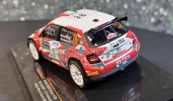 Skoda Fabia Rally2 #38 1:43 Ixo V1107 - 2