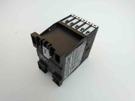 Relais magneetschakelaar Eaton DIL M9-01 spoel 110V / 50Hz - 4