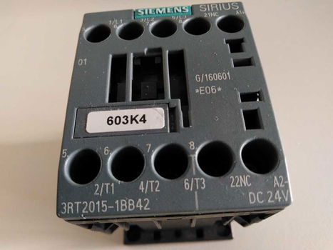 Relais Magneetschakelaar Siemens Sirius 3RT2015 24 Volt DC - 5