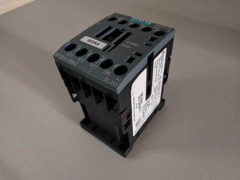 Relais Magneetschakelaar Siemens Sirius 3RT2015 24 Volt DC - 6