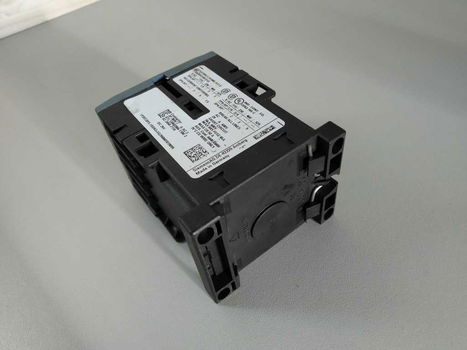 Relais Magneetschakelaar Siemens Sirius 3RT2015 24 Volt DC - 7