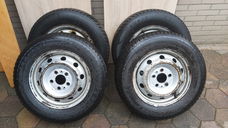 Winterbanden met velg bestelauto/bus 15" maat 195/70 R15C