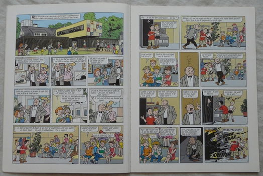 Strip Boek, Suske en Wiske, De Ongelooflijke Thomas, Nr.270, Standaard Uitgeverij, 2001.(Nr.1) - 2