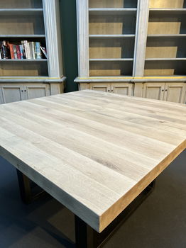 Eettafel massief eiken - 1