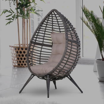 Rotan fauteuil in druppelvorm - 1