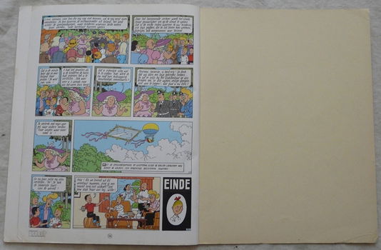Strip Boek, Suske en Wiske, De Speelgoedspiegel, Nr.219, Standaard Uitgeverij, 1989.(Nr.1) - 3