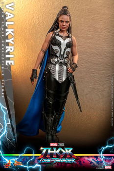 Hot Toys MMS673 Thor Love and Thunder Valkyrie - 3