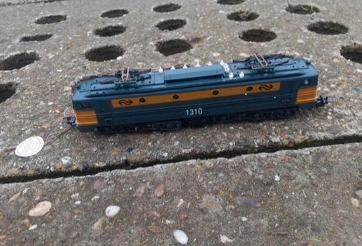 Lima 208030 ns locomotief 1310 met doos - 0