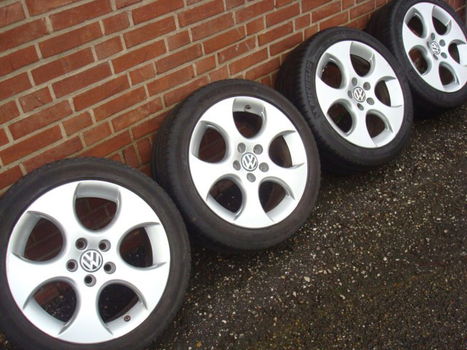 17''Originele GTI Velgen en Banden Steek 5x112 - 2