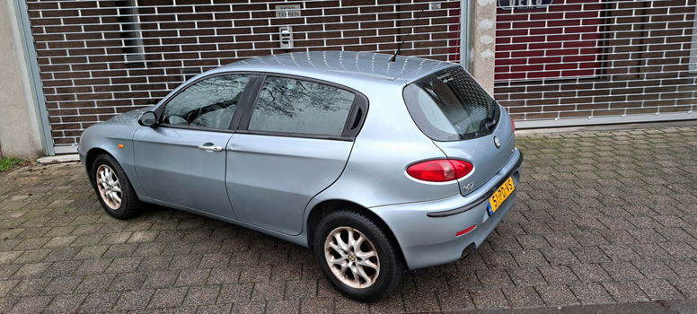 Te koop Alfa Romeo 147 - 3