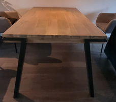 Eettafel acaciahout