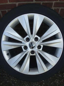 17’’Inch Originele Skoda Kodiaq Karoq Velgen en Banden - 0