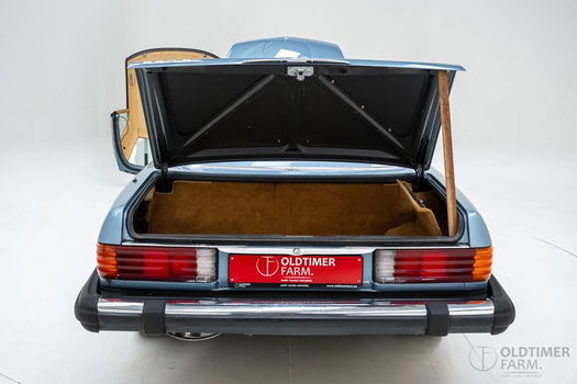 Mercedes-Benz 560 SL '86 CH0255 - 6