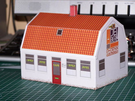 Dorpscafé in 1:60 (Matchbox schaal) - papieren bouwplaat - 0