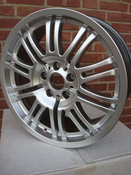 19'' inch BMW M3 Velgen Steek 5x120 - 4