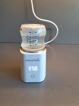 Munchkin Digitale Flessenverwarmer 37C.Inclusief 4 Adapters - 6