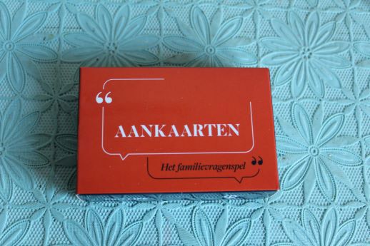 Aankaarten - het familievragenspel - 0