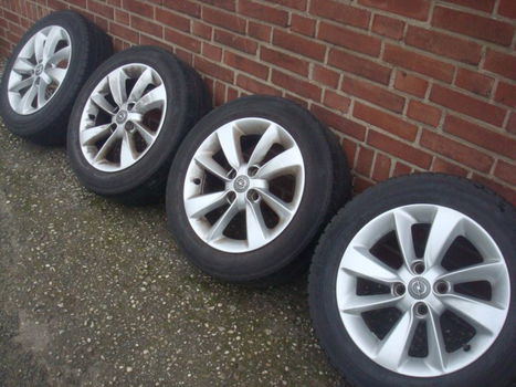 15” ORIGINELE OPEL CORSA ADAM VELGEN STEEK 4x100 - 1