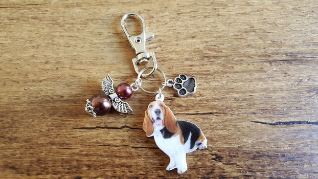 Sleutelhanger Basset met beschermengeltje - 0