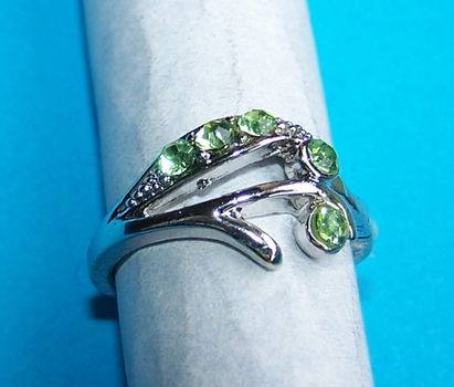 Zilveren ring met groene Swarovski, model E, maat 19 - 0