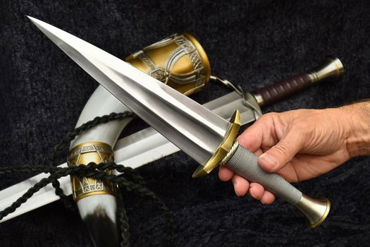 United Cutlery LOTR Replica Boromir's Dagger UC3647 - 0