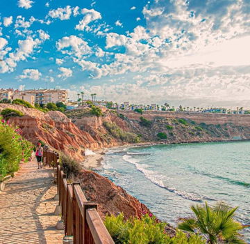 Uw eigen ruime Appartement in ALICANTE met parking en veel meer - 1