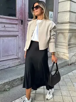 Chic & Elegant: The Must-Have Satijnen rok. - 5