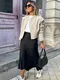 Chic & Elegant: The Must-Have Satijnen rok. - 5 - Thumbnail