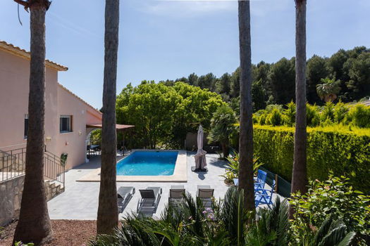 Uw eigen ruime Villa in DENIA bij Golfbaan en met 2 parkings en met - 3