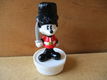 adv9742 mickey op dekseltje 2 - 0 - Thumbnail