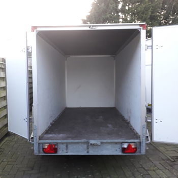 gesloten aanhangwagen - 2