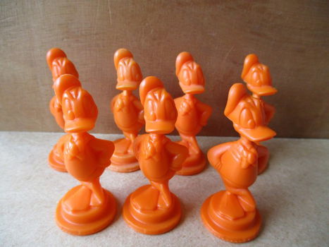 adv9758 donald duck ijspoppetje 1 - 0