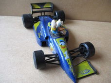 adv9801 donald duck in F1