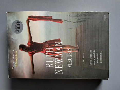 Ruth Newman - Oogcontact - Schaduwkant - vleugels. - 5