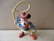 adv9825 mickey mouse poppetje 3