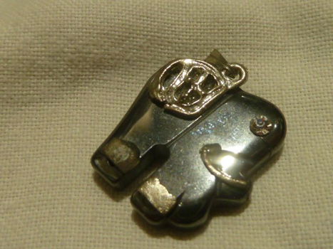 Hanger olifant van Hematiet - 2