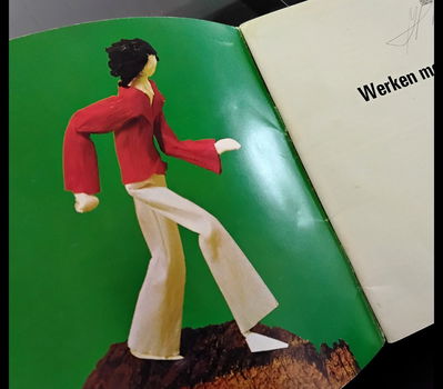Vintage boekje: Werken met crêpepapier - 1