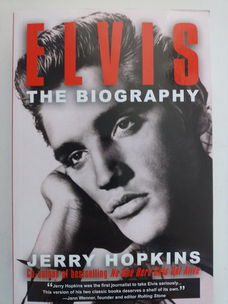 Elvis The Biography geschreven door Jerry Hopkins (boek)