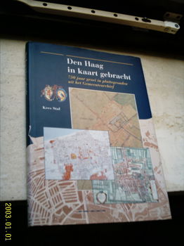 Den Haag in kaart gebracht(Kees Stal, ISBN 9012085683). - 0