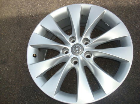 18 inch Originele GTC Opel Velgen Steek 5x115 - 7