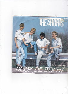 Single The Shorts - Door de bocht