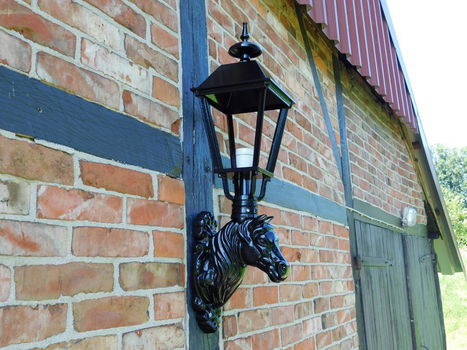 buitenlamp met paardenhoofd - 3