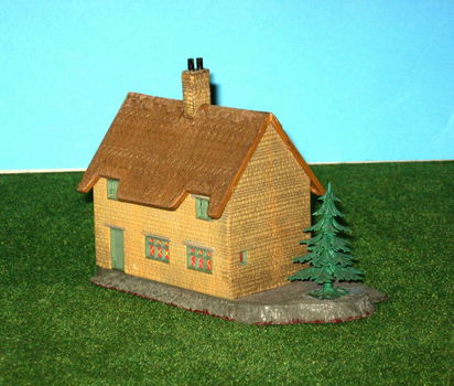 Huis met rieten dak H0/HO [NH301] - 2