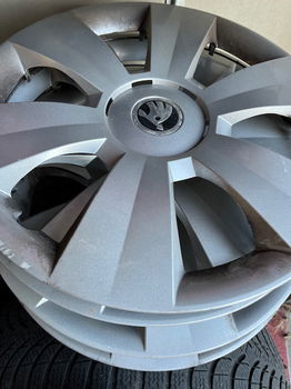Winterbanden skoda Fabia met stalen velg 4 stuks - 2