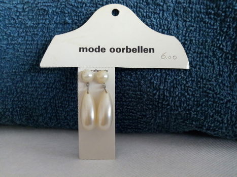 Trendy , Elegante Parel-oorbellen stekers kleur gebroken wit - 0