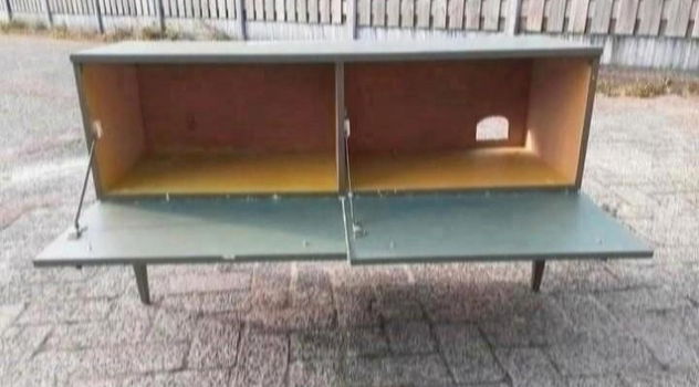 Oude vintage houten lage kast - 1