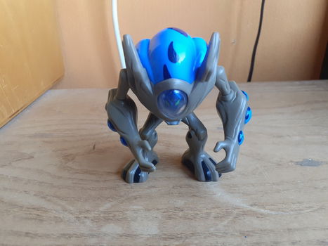 Ben 10 swamp fire figuur - 0