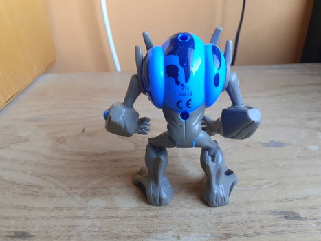 Ben 10 swamp fire figuur - 2