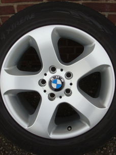 17 Inch BMW X3 VW T5 Velgen en Banden Steek 5x120