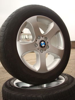 17 Inch BMW X3 VW T5 Velgen en Banden Steek 5x120 - 6
